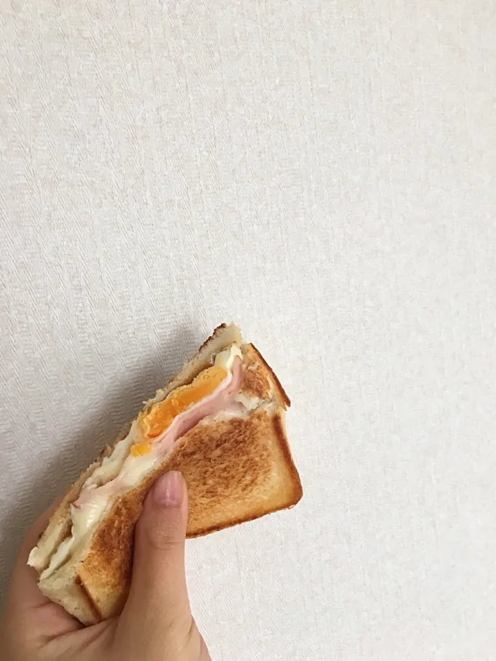 フライパンホットサンド🧀|アッコさん