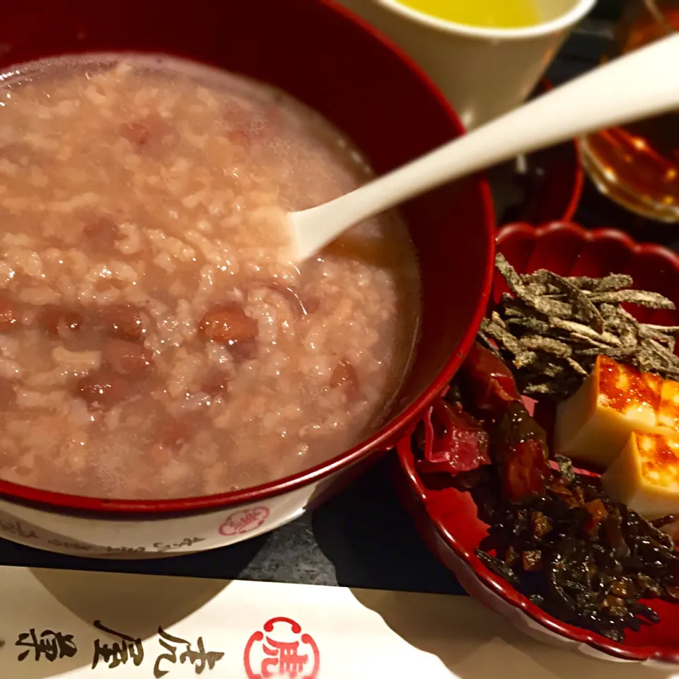 🌸あずき粥📍虎屋菓寮|もとぱんさん