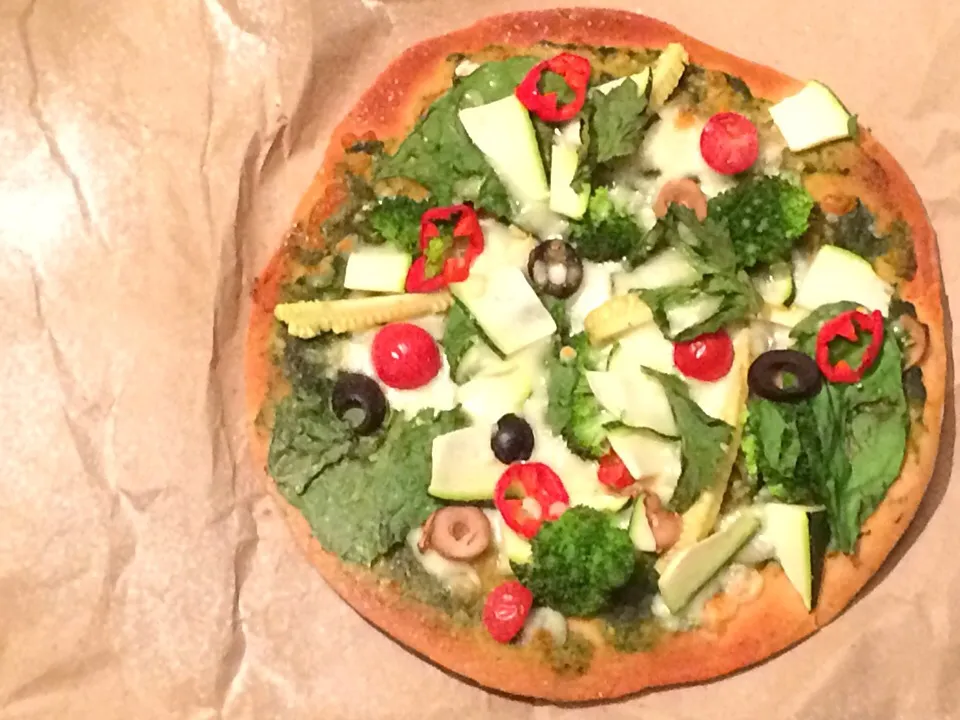 Pesto thin crust wheat pizza|aanchalさん