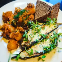 Wild Mushrooms Potato Stew and Baked Eggplant with Tahini Sauce|Ilanit V.さん