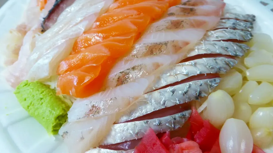 Snapdishの料理写真:sashimi platter - Noryangjin seafood market|steven z.y.さん