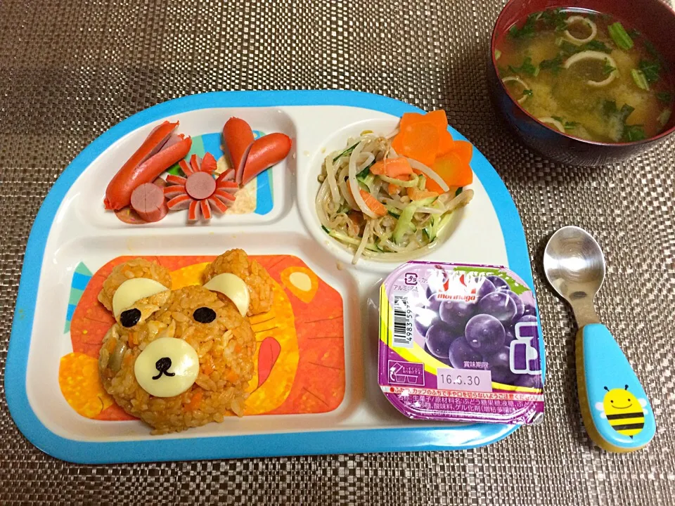 Snapdishの料理写真:子供ランチ、チキンライスのくまさん🎵|Airene Cailoさん