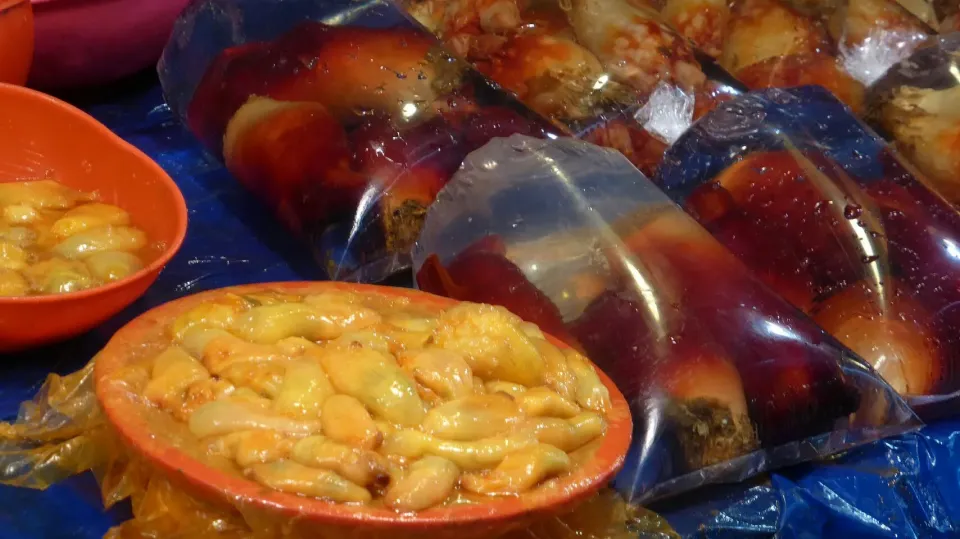 Noryangjin Seafood Market - sea squirt and sea cucumber|steven z.y.さん