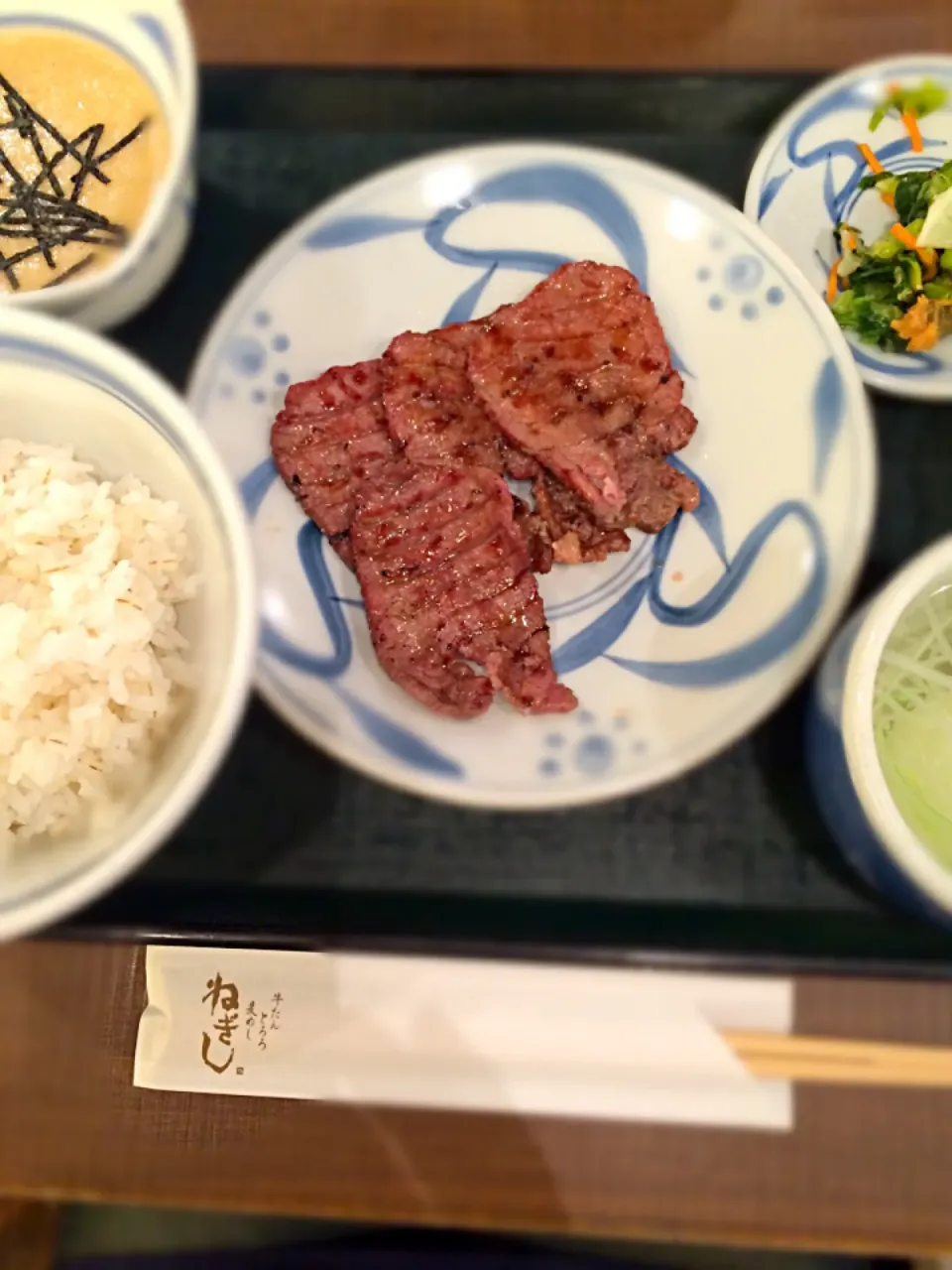 昨日はねぎしで牛タン定食|うーろんさん