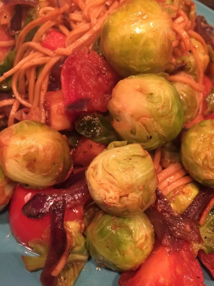 Spicy sprouts with noodles|Nick Hiderさん