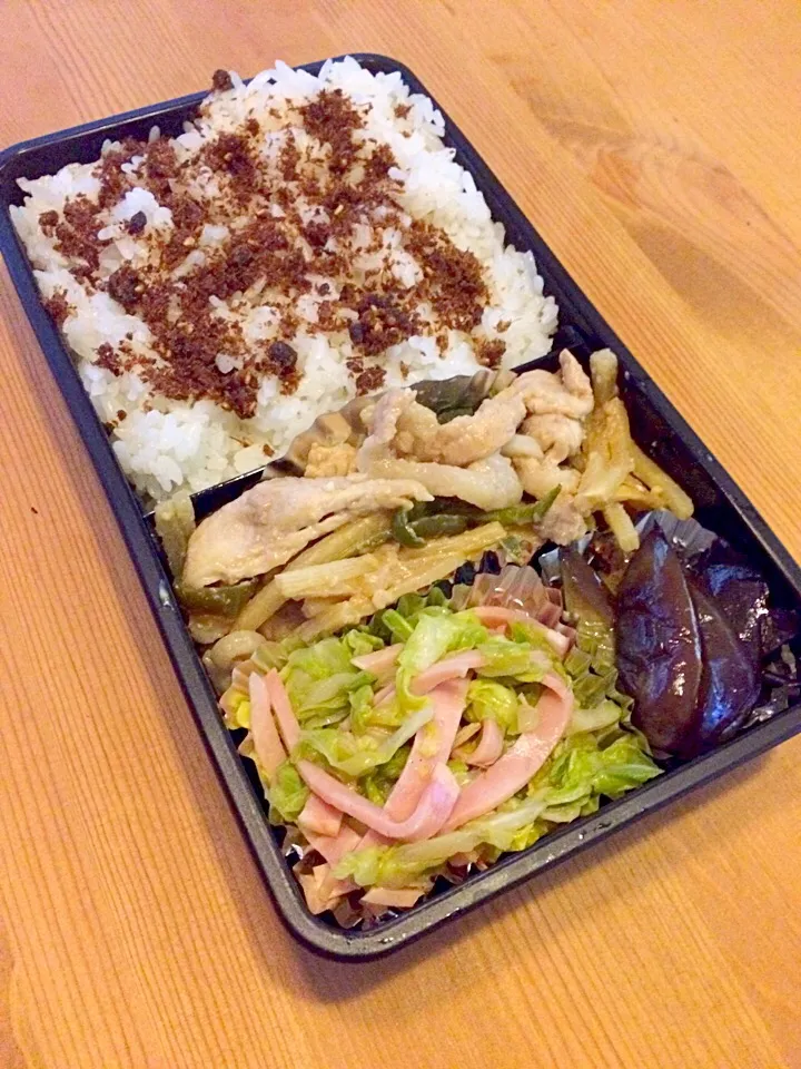 Snapdishの料理写真:青椒肉絲弁当🍱|meyou..さん