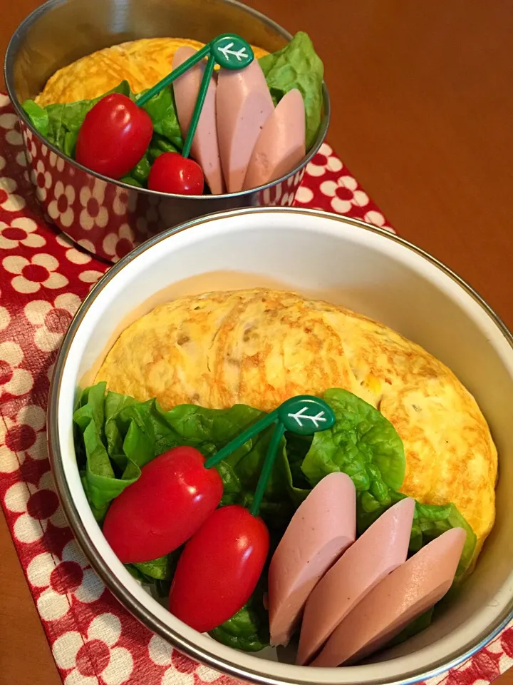 Snapdishの料理写真:2年生学童弁当   オムそばめし|titosetosioriさん