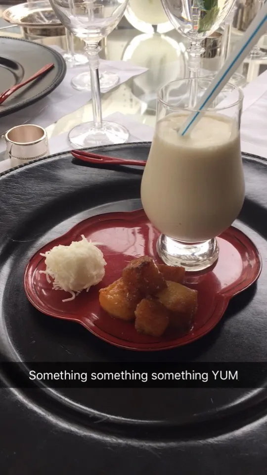 Pina Colada Milk Shake Caramelized Pineapple and Coconut Ice Cream|Christine pavelkaさん