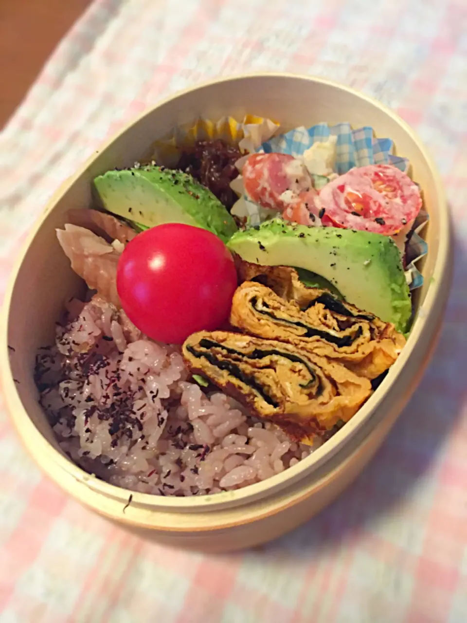 お弁当
❇︎アボカド
❇︎ポテトサラダ
❇︎雑穀米
❇︎プチトマト
❇︎ほっけみりん
❇︎佃煮
❇︎のりたまご|richanさん