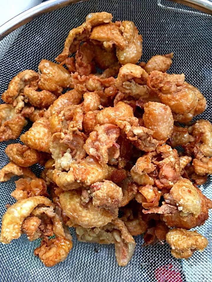 Crispy chicken skin for appetizer with spicy vinegar 😋🍻🍺|Babyluv Cabrera Ocampoさん