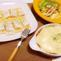 Snapdishの料理写真:【イタリアンバルごっこ】アンチョビキャベツ＊マッシュポテトとひき肉のはさみ焼き|rihoさん