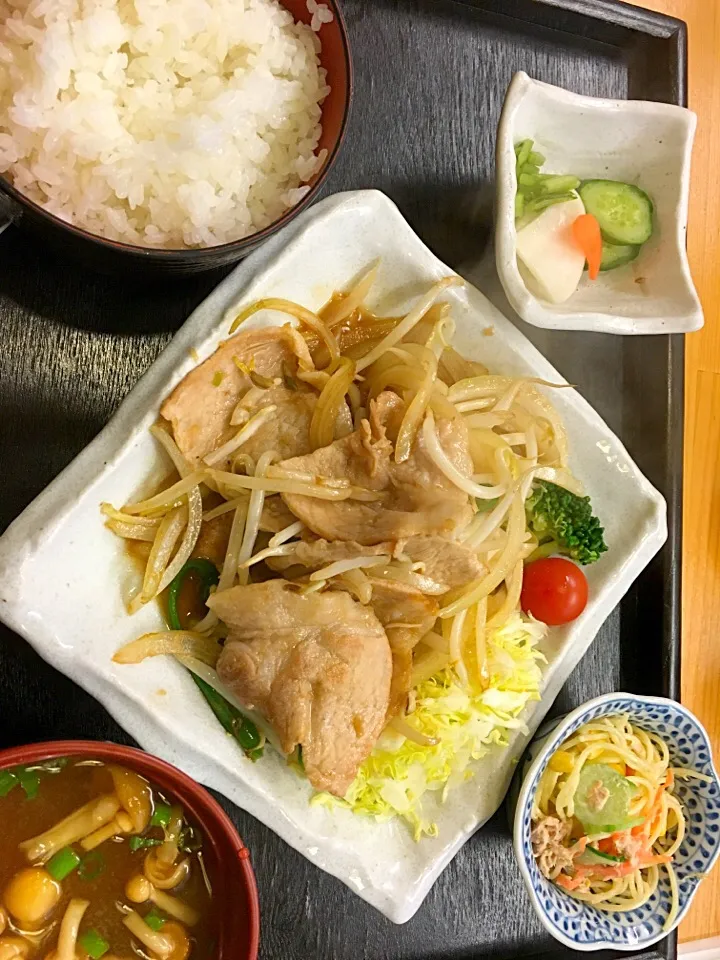 0405はる  生姜焼き定食750|もてぃーさん