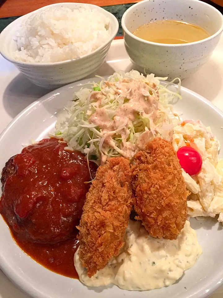 ハンバーグステーキデミグラスソースと大粒牡蠣フライのコンビ定食|T. Wonderさん