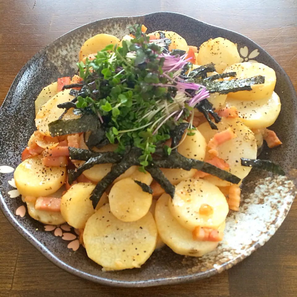 Snapdishの料理写真:リピリピ💕長芋ベーコンのぽん酢蒸し|ゆうみん（4人の母ちゃん）さん