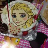 Snapdishの料理写真:お誕生日ケーキ！|めぐさん