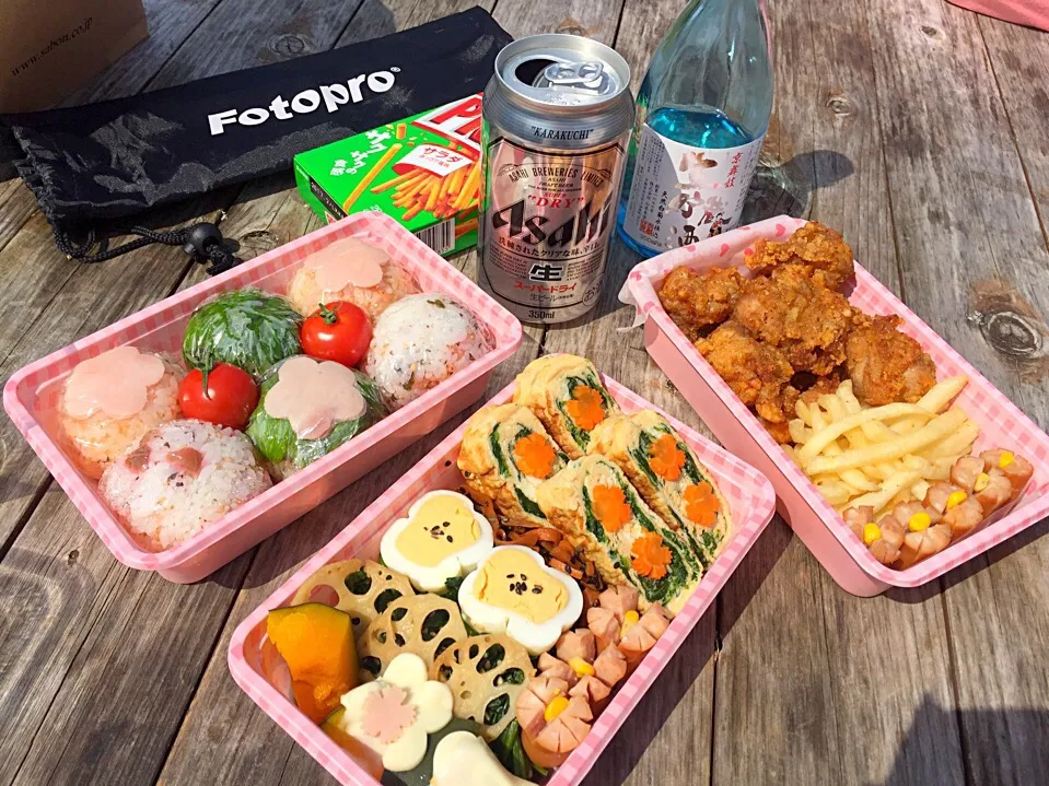 Snapdishの料理写真:夫婦2人のお花見お弁当♡|まぁちゃんさん