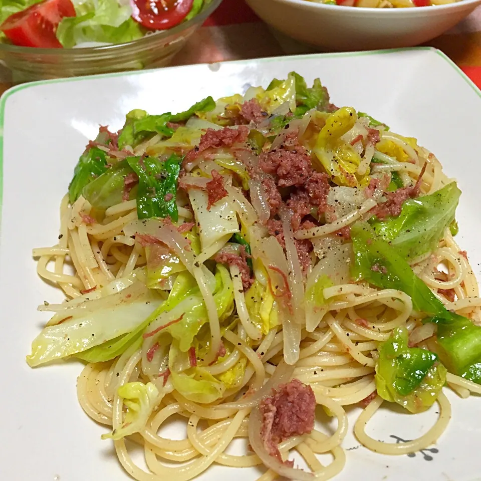 コンビーフと春キャベツのスパゲティー|カウンター嬢さん