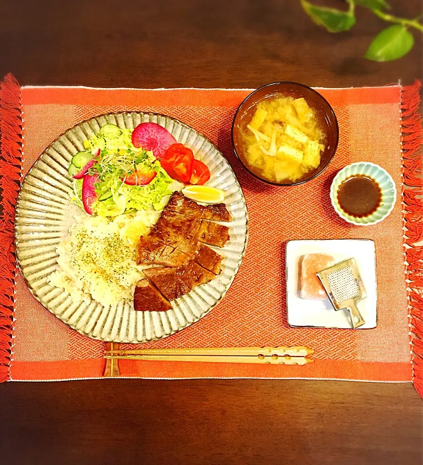 新玉ねぎご飯＆ステーキ🍴🍖|ティパニさん