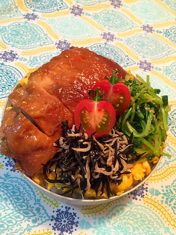 桜央里さんの料理 調味料三つで簡単美味しい🎶ジューシーチキンのさっぱり煮🐔|さちさん