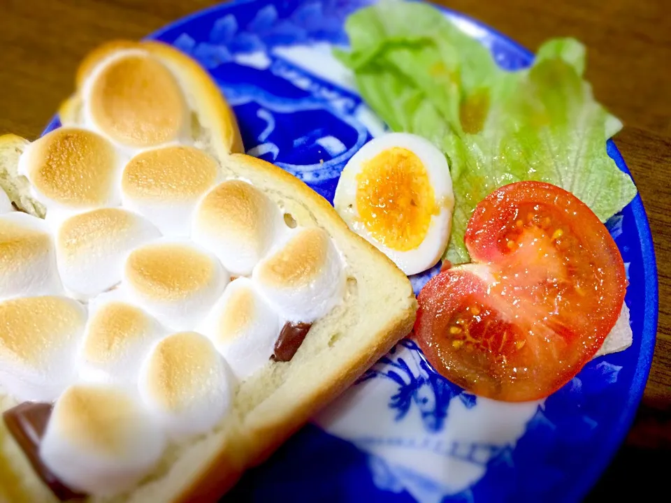 今日の朝食 マシュマロトースト|ゆぅさん