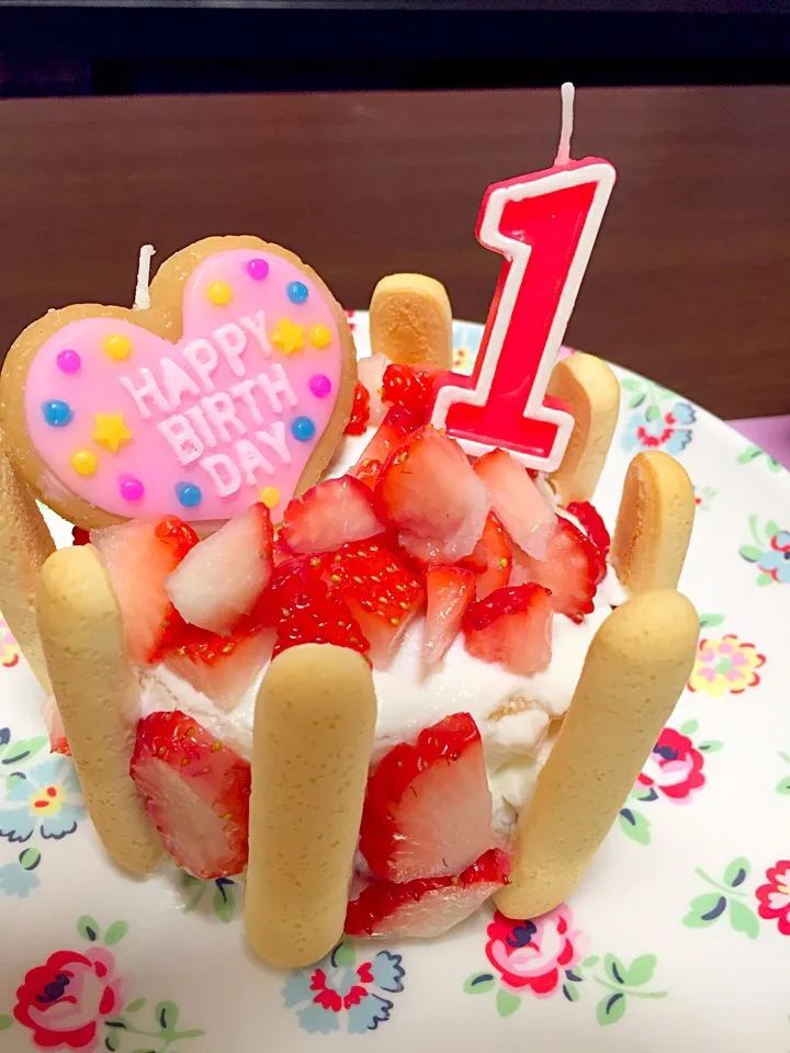 1歳の誕生日ケーキ🎂|yuriさん