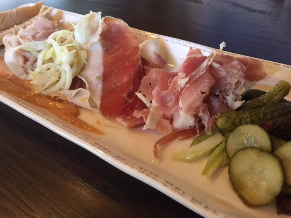 Meat plate of house cured pork|Kkartsさん