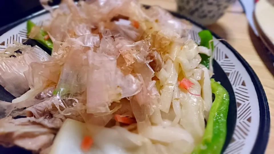 お醤油味のあっさり焼きうどん|おさかなさん