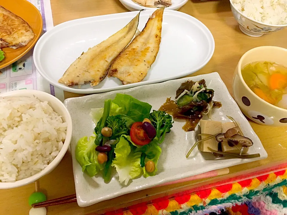 まごわやさしい晩ご飯🐟ゲタのムニエル|かわちさん