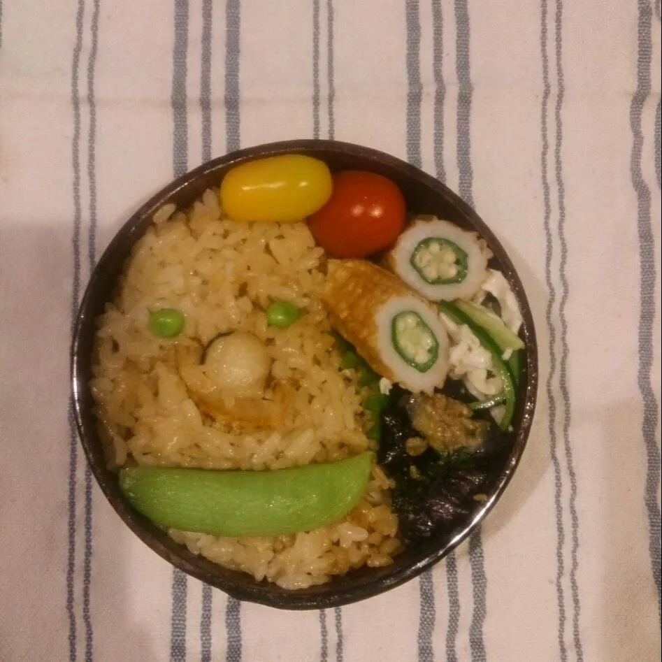 Snapdishの料理写真:ホタテ鼻のおまめさんの弁当|ゆうkitchenさん