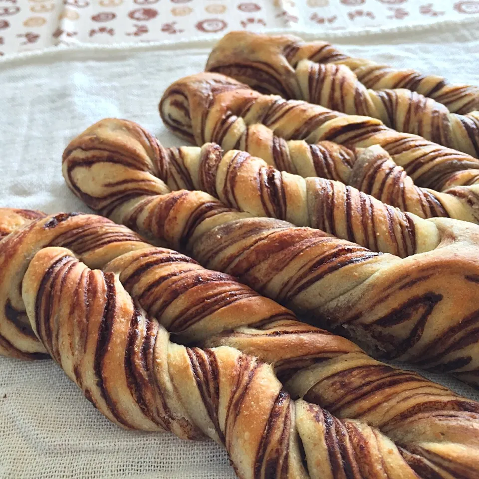 チョコ折り込みパン
Chocolate twist bread|Ayaさん