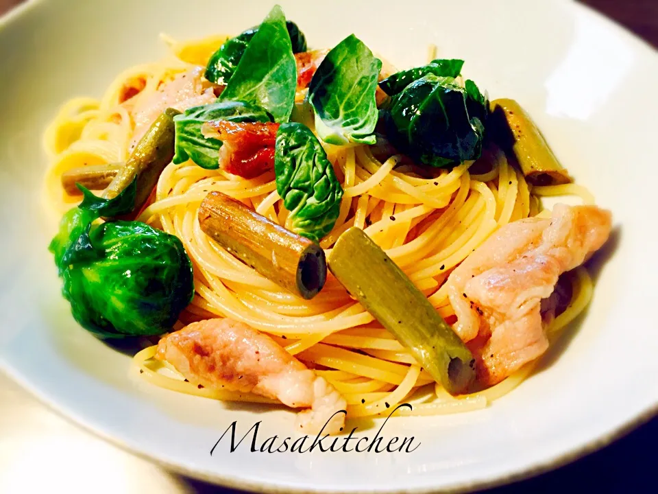 Snapdishの料理写真:Brussels sprouts&Japanese knotweed
pasta|Masakiさん