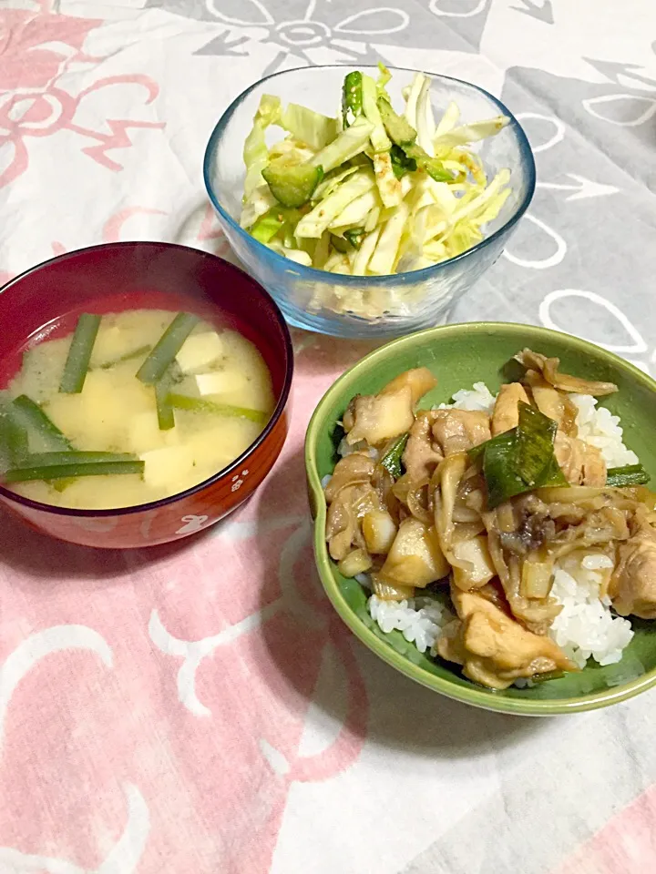 昨日の晩ごはん❤️地鶏と舞茸のバター醤油丼。貴方に夢㊥。+(b♡∀♡)b°+。|さくたえさん