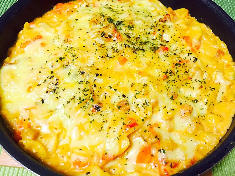 Bake Macaroni and Cheesy Chicken|Jaimie Alvarezさん