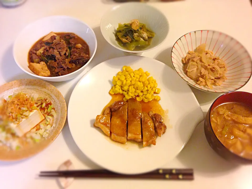 [Weekday dinner] 照り焼きチキン/小松菜の煮浸し/油揚げのお味噌汁/冷奴/新玉ねぎのサラダ|Marinaさん