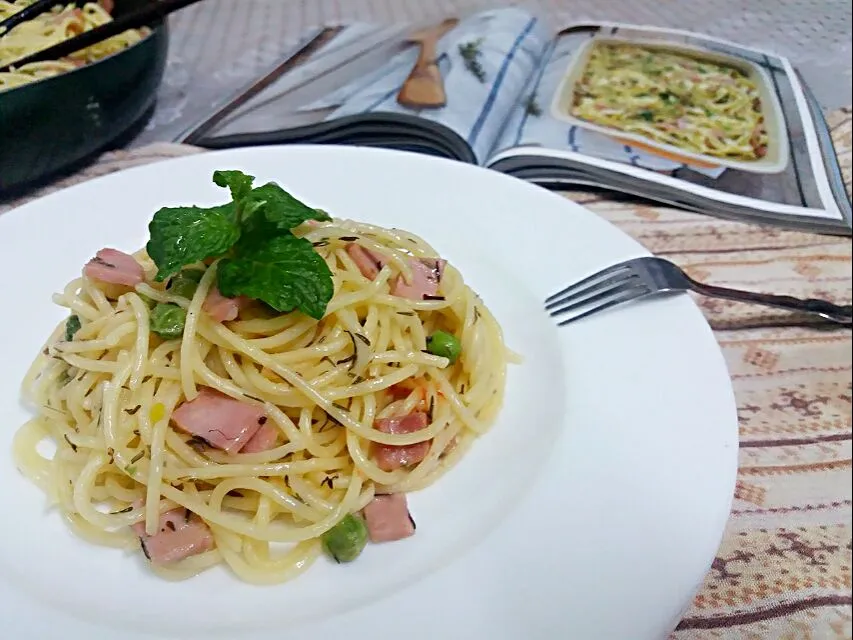 Jambon spaghetti 😋😋 #cheese #chedar #italy #food #yummy #spaghetti #dinner|Le Anh Nguyenさん