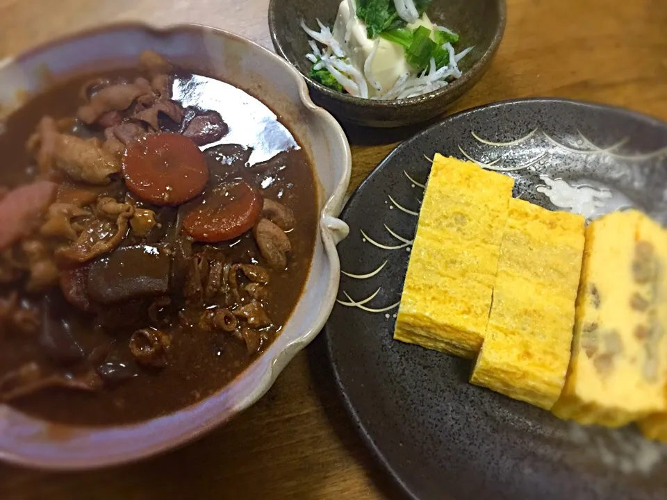 🍶おうち居酒屋ありんす🍺
八丁味噌でもつ煮込みつゆだくで👍✨
おつまみ一部です笑|アリスさん