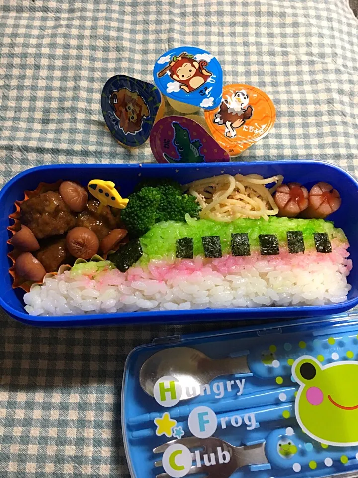 慌てて作った、はやぶさ弁当🚄|ケンケンさん