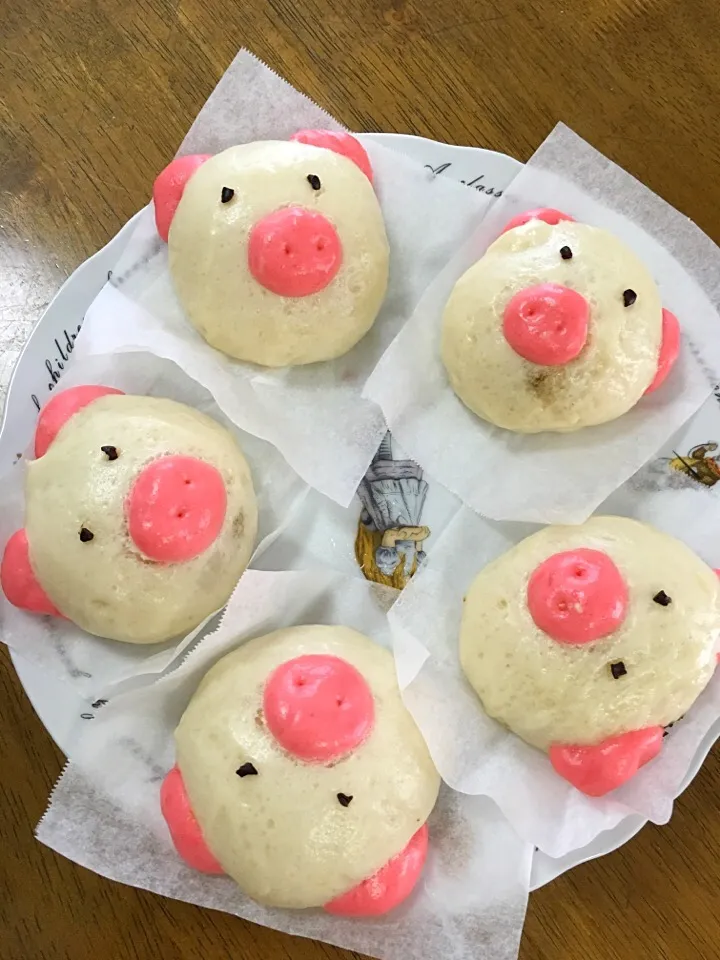 Snapdishの料理写真:豚まん🐷|ちぇりさん