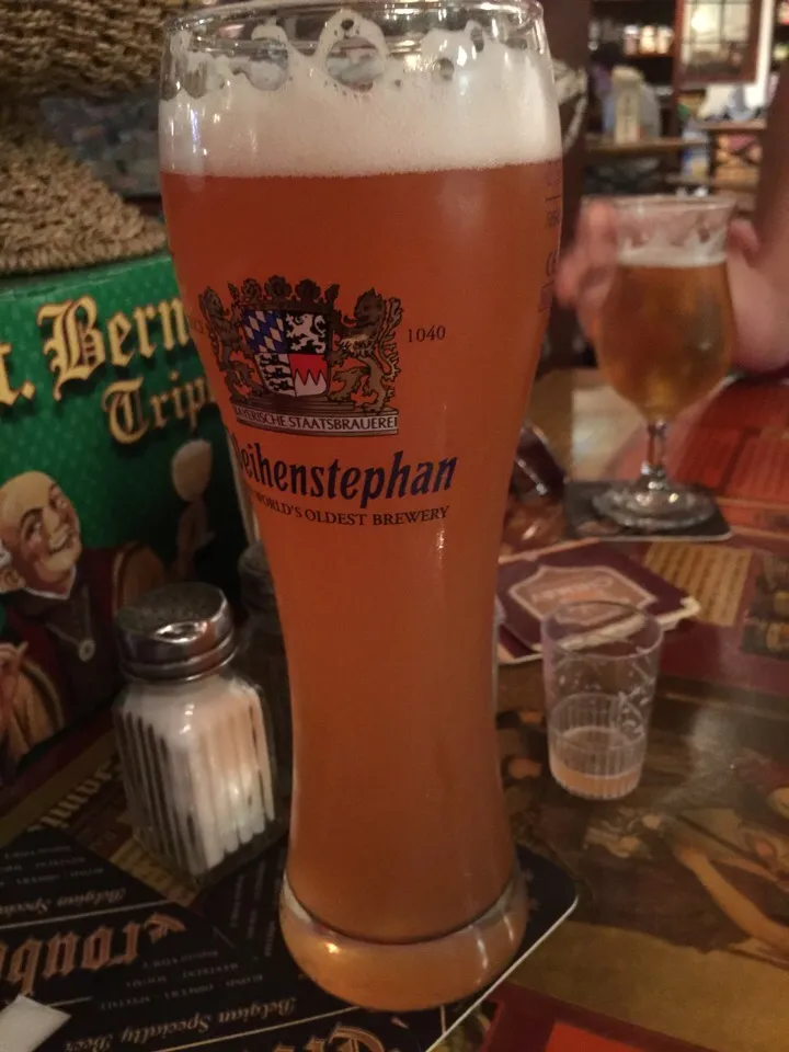 Snapdishの料理写真:Schofferhofer Grapefruit Hefeweizen|Richard Thompsonさん