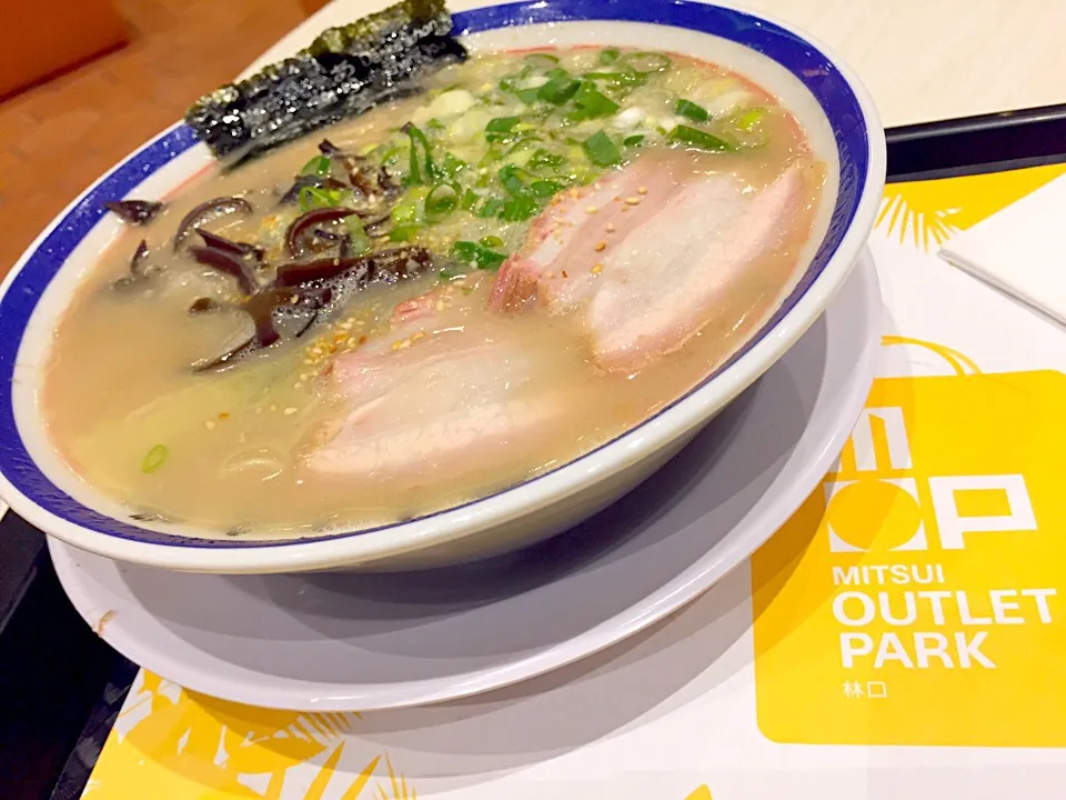 Tonkotsu ramen|Sky Blueさん