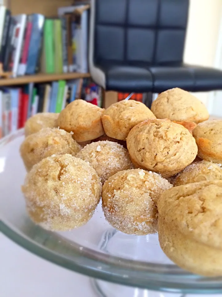 Snapdishの料理写真:mini cinnamon donut muffin|Cook from Londonさん