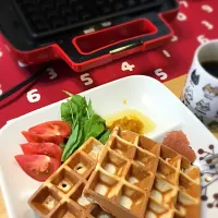 週末ブランチ🍴ワッフルに自家製ジャムを添えて💕