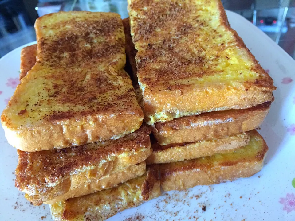 French toast with cinnamon and gula Melaka sugar|Ong Sor Fernさん