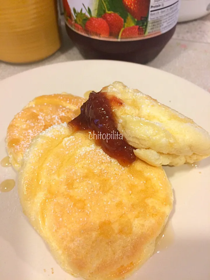 Soufflé pancakes|chitopilitaさん