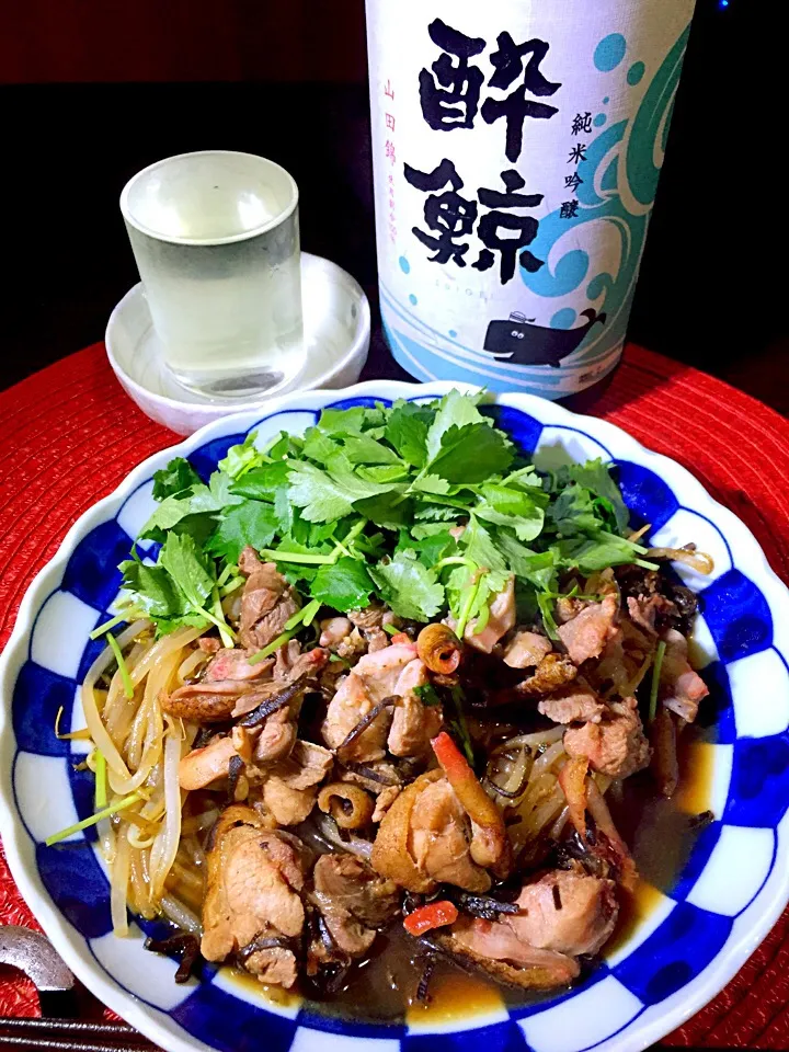 Snapdishの料理写真:咲きちゃんさんの料理 鶏胸肉の梅塩昆布🍀蒸し|あつしさん