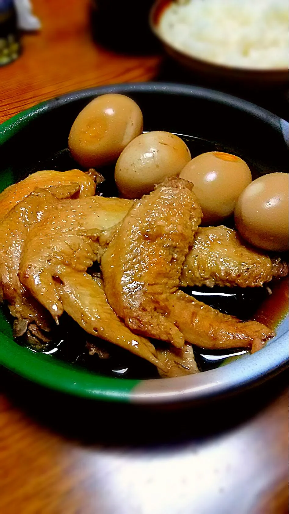 手羽先と卵のこっくり煮🐔|ちはるさん