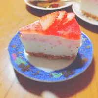 いちごムースとレアチーズケーキ♡|M♡さん