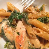 Two cheese mastaccioli with chicken and spinach|Ryan Eli Salterさん