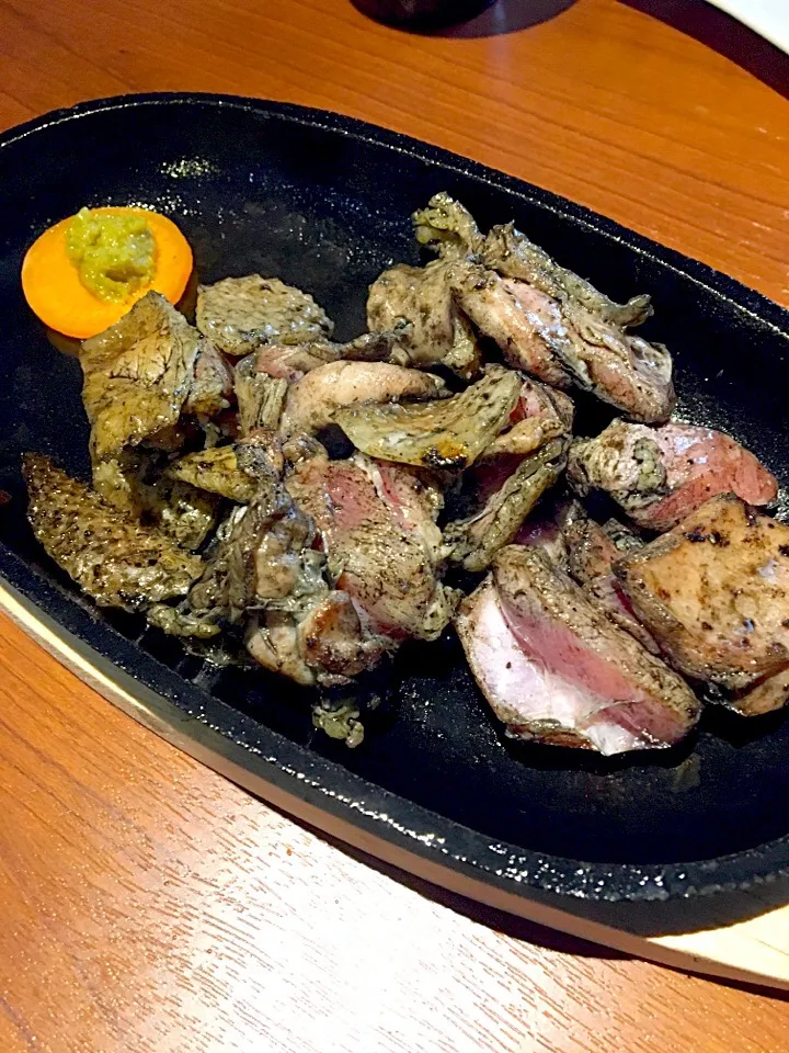 Snapdishの料理写真:地鶏炭火焼き(小次郎)|so96さん