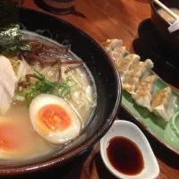 Snapdishの料理写真:ラーメン＆餃子|リナさん